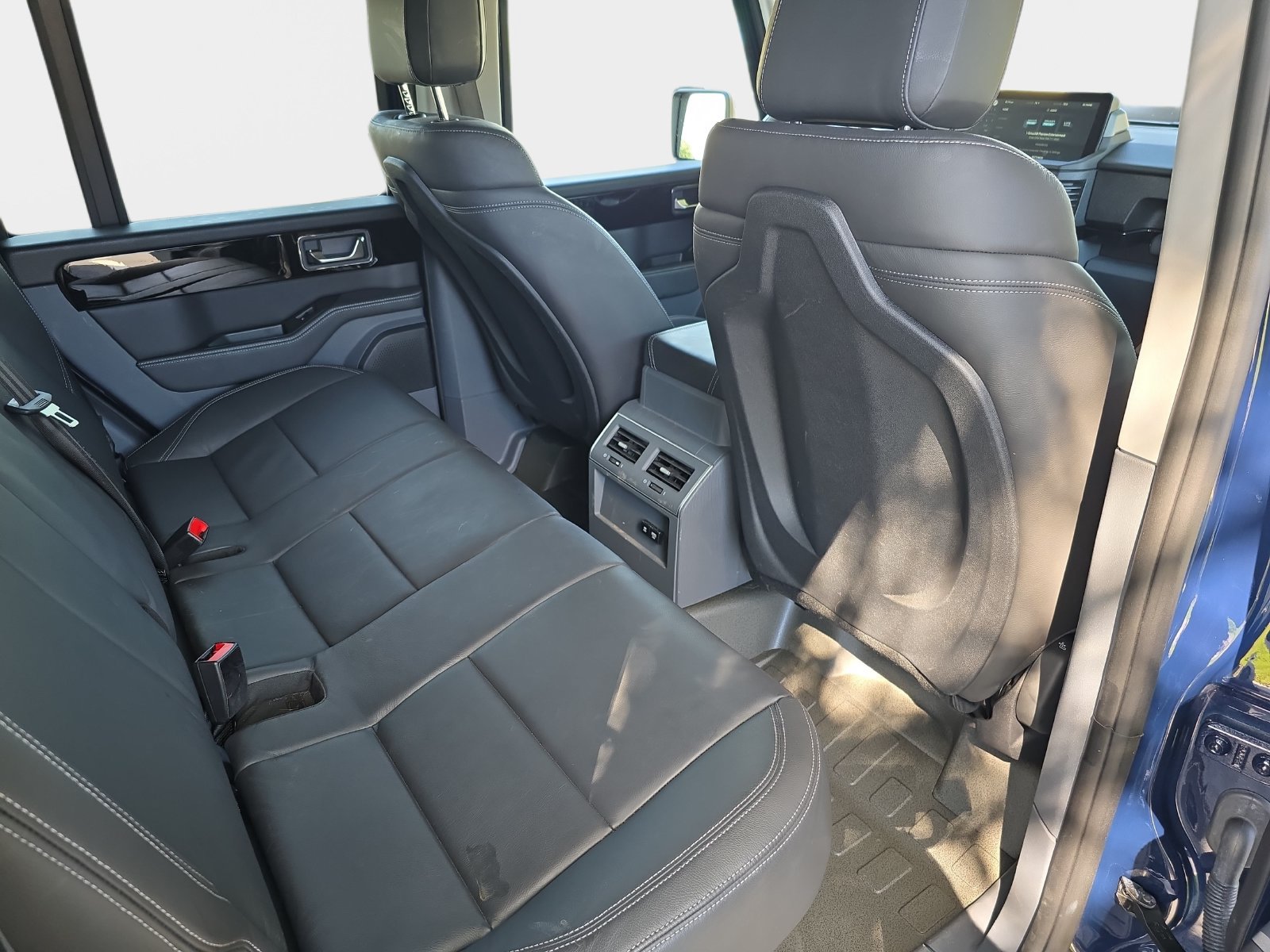 Used 2024 INEOS Grenadier Station Wagon AWD/4WD image 12