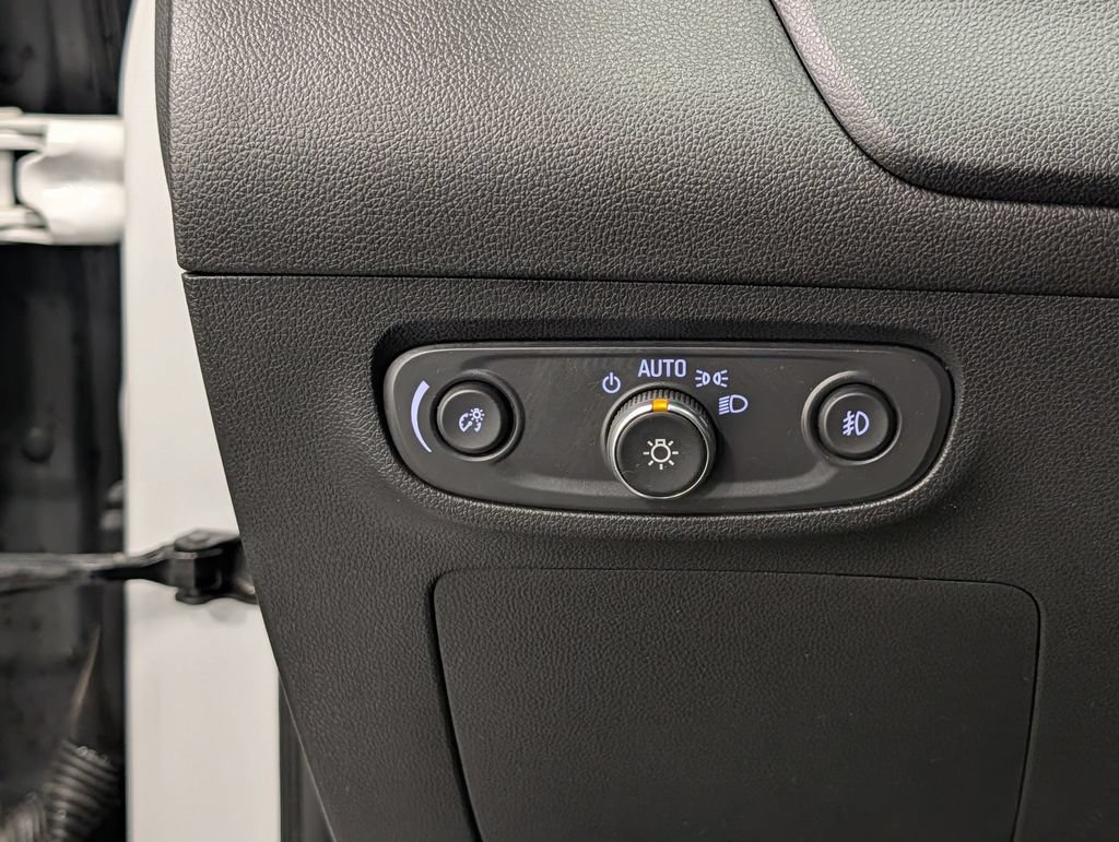 Used 2021 Buick Encore GX Select FWD image 22