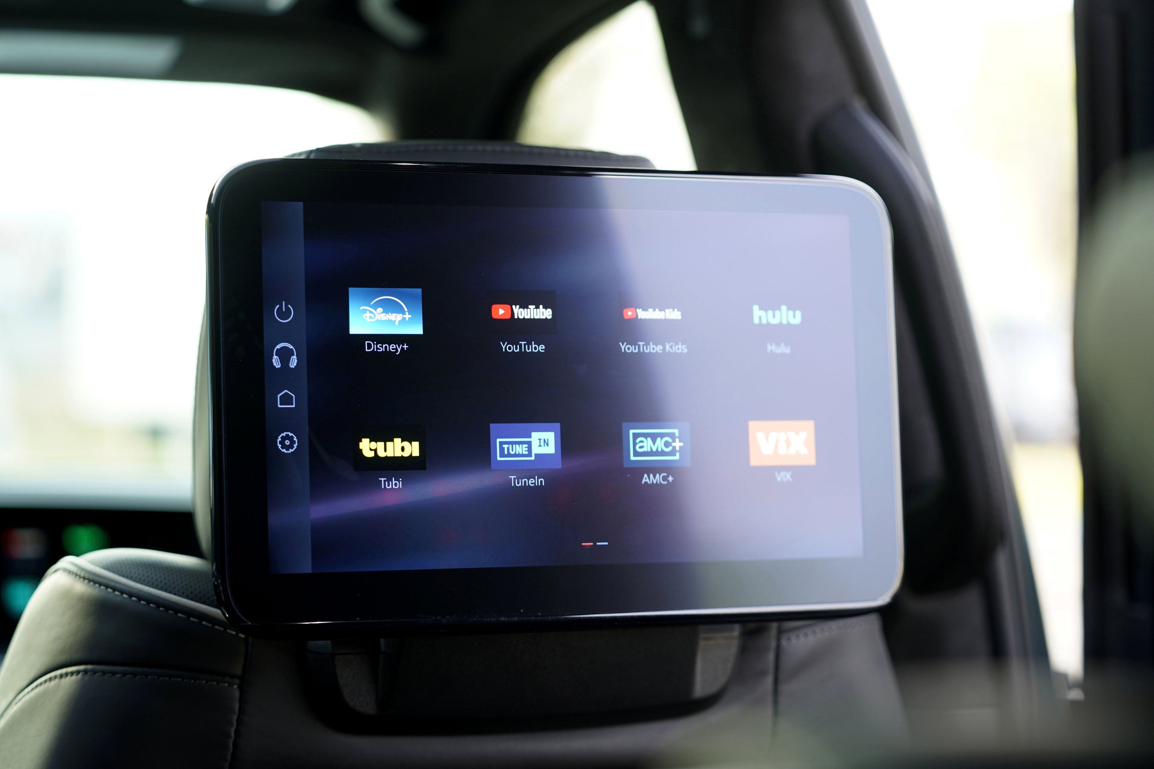 Used 2025 Cadillac Escalade V w/ LPO, Floor Liner Package image 17