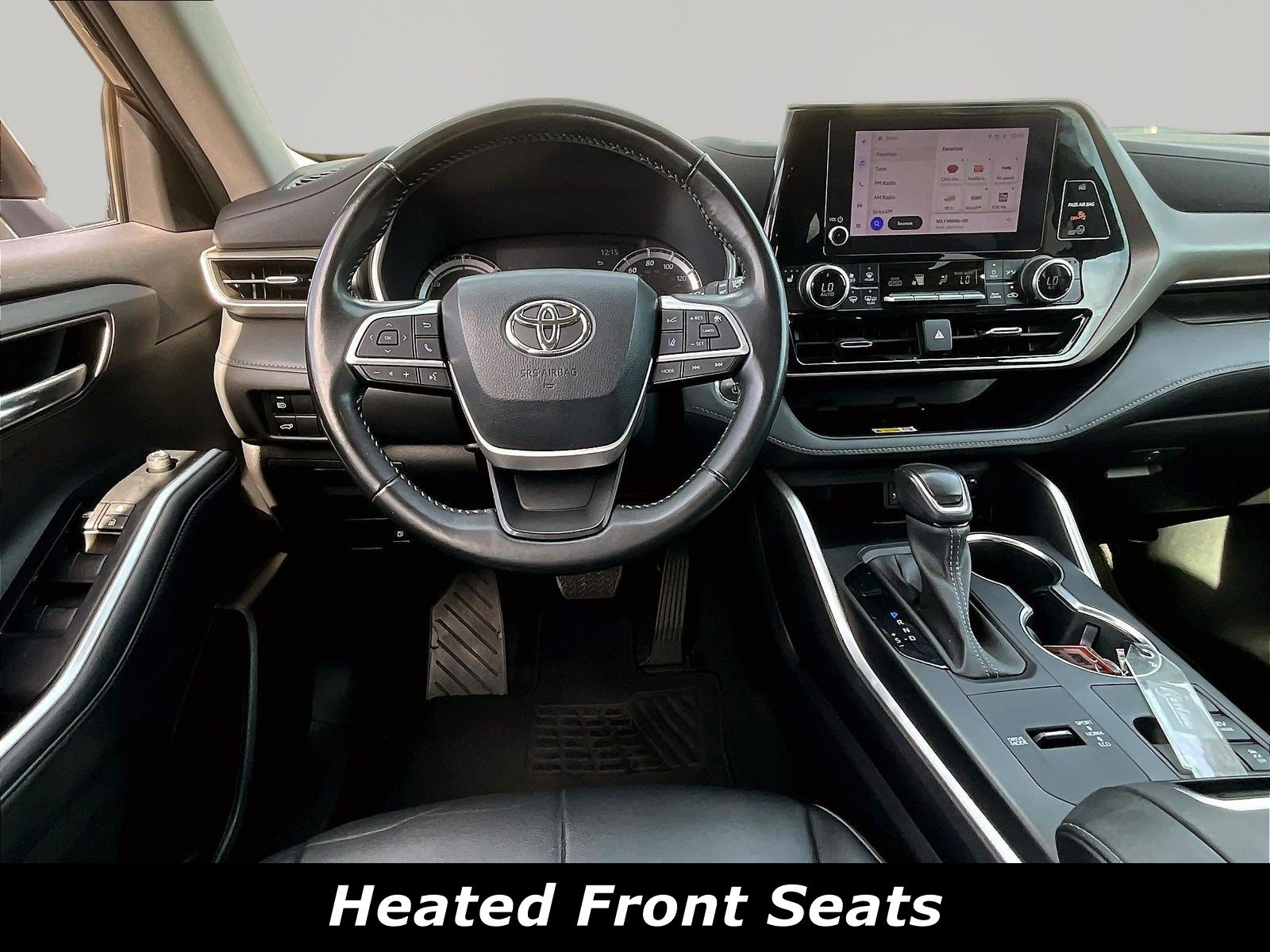Used 2023 Toyota Highlander XLE AWD/4WD image 8