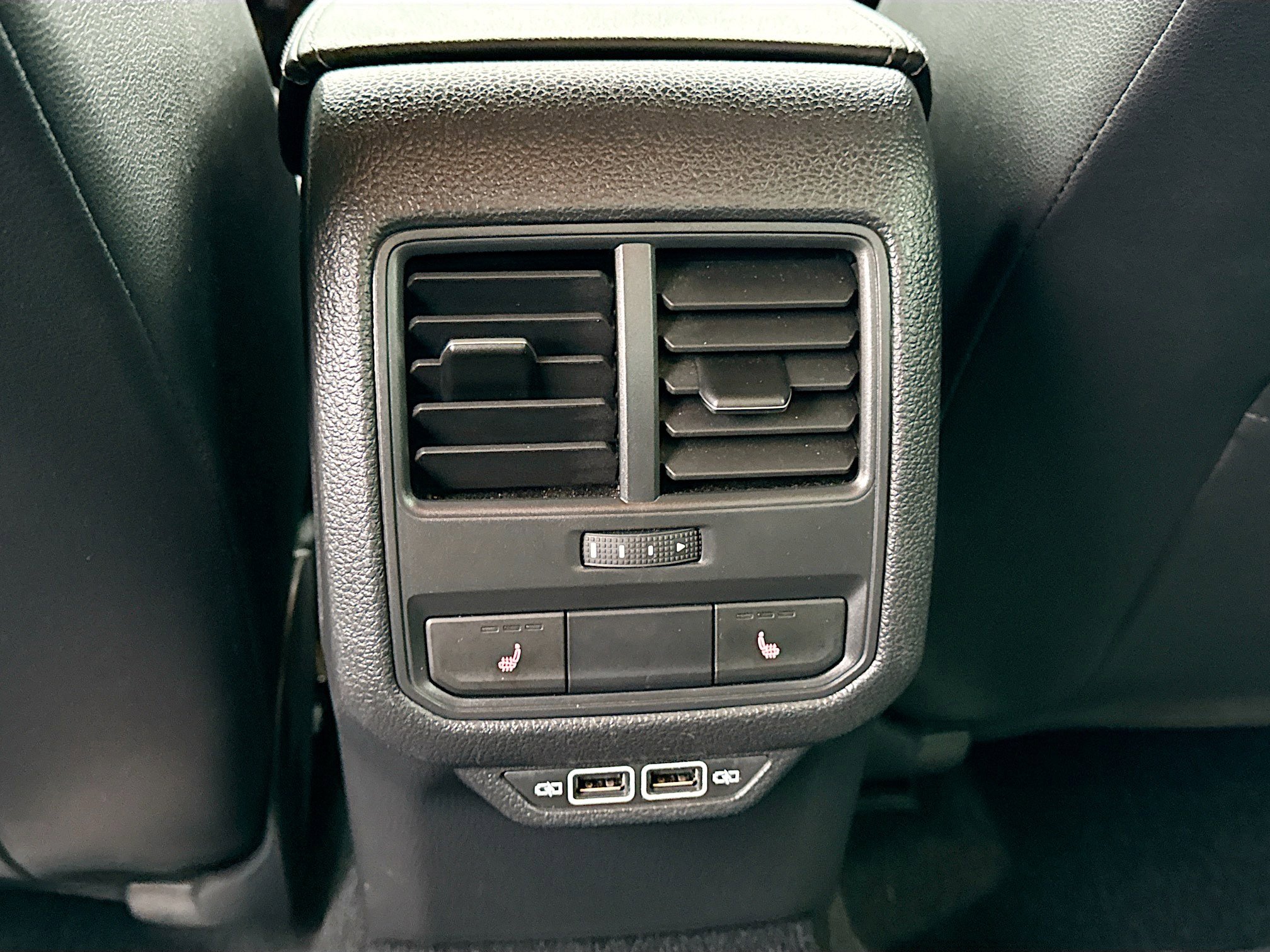 Used 2020 Volkswagen Passat 2.0T SEL image 19