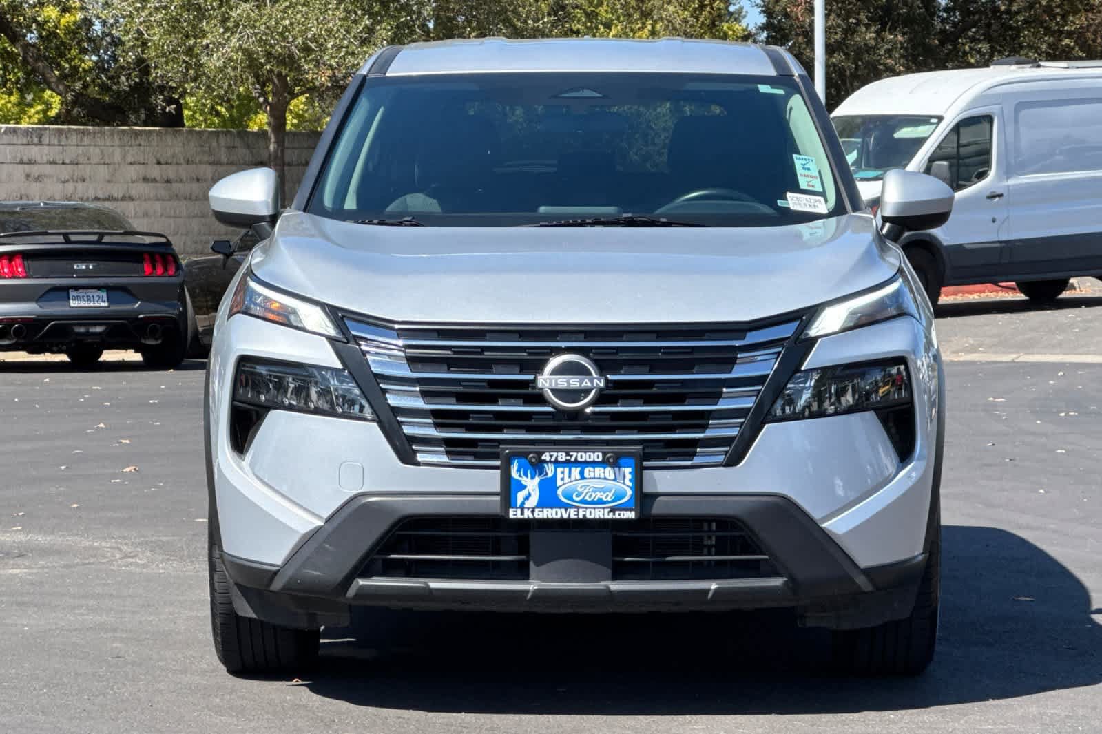 Used 2025 Nissan Rogue SV AWD/4WD image 10