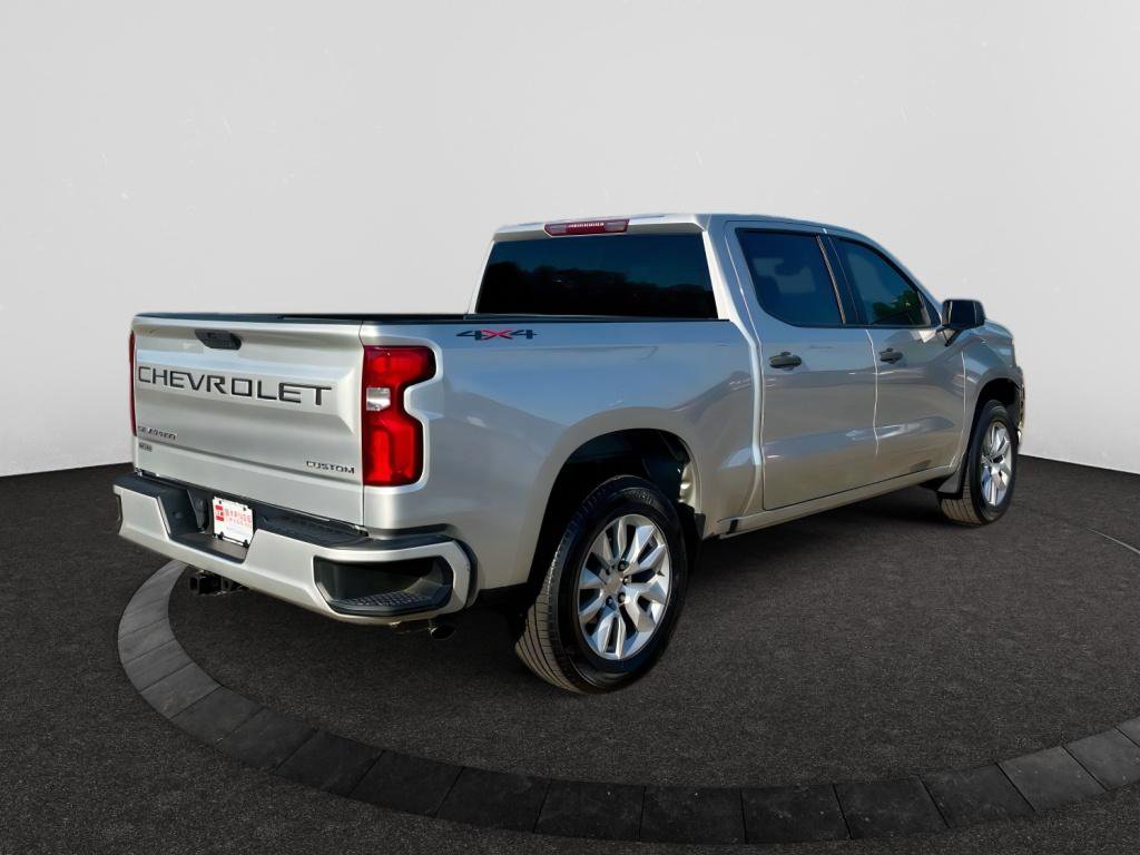 Used 2022 Chevrolet Silverado 1500 Custom w/ Safety Confidence Package AWD/4WD image 5