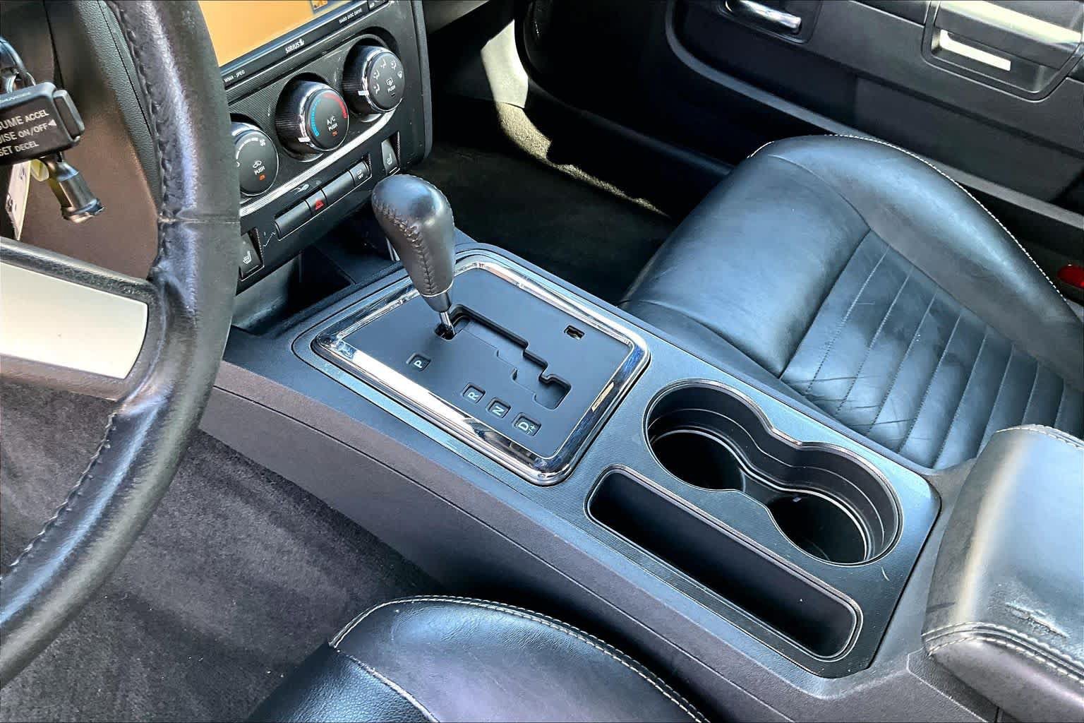Used 2010 Dodge Challenger SE RWD image 17