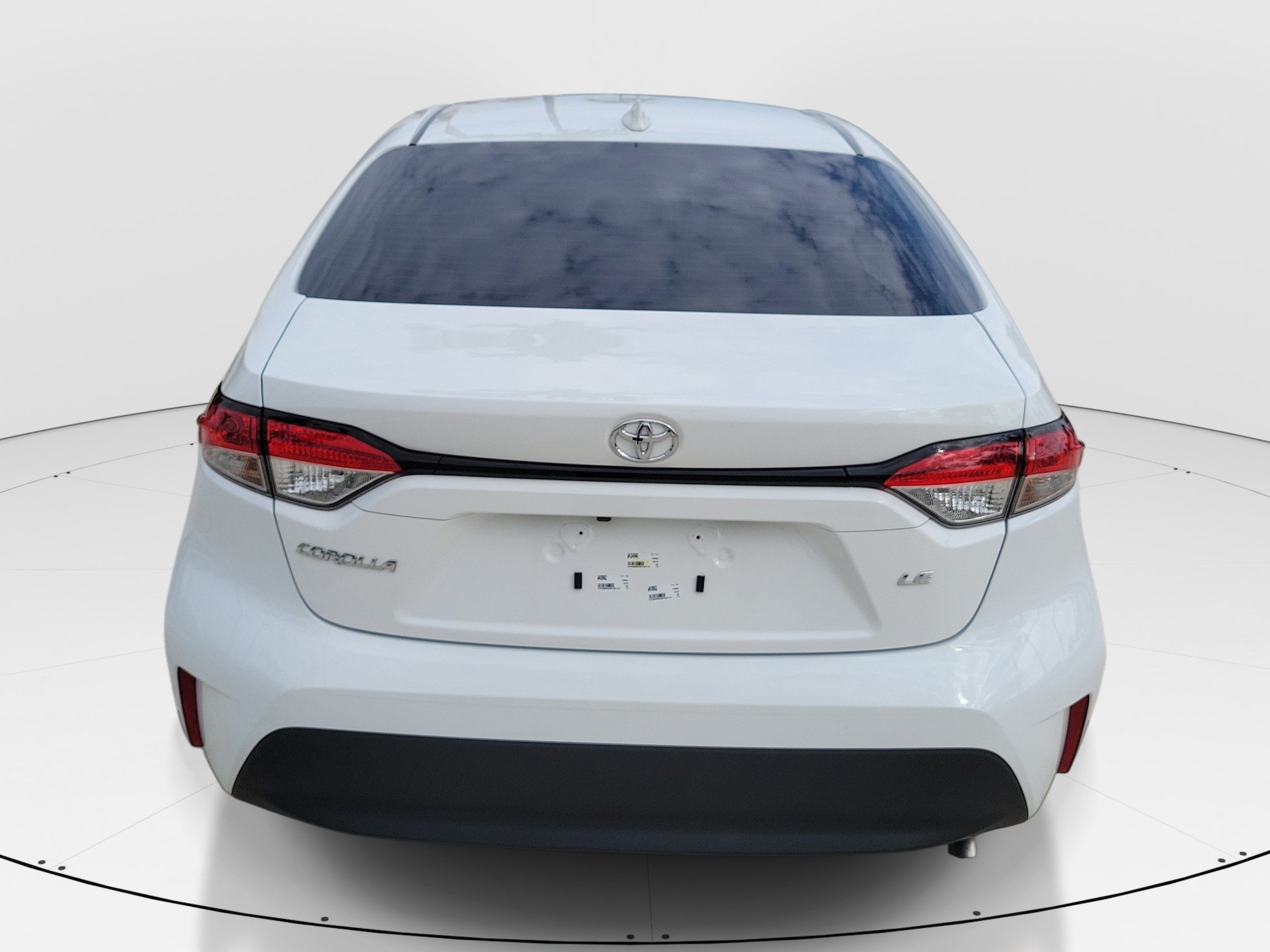 Used 2025 Toyota Corolla LE FWD image 6