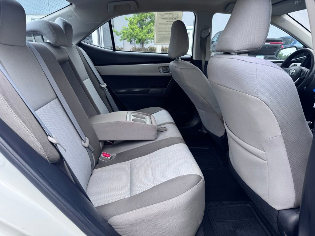 Used 2017 Toyota Corolla LE FWD image 21