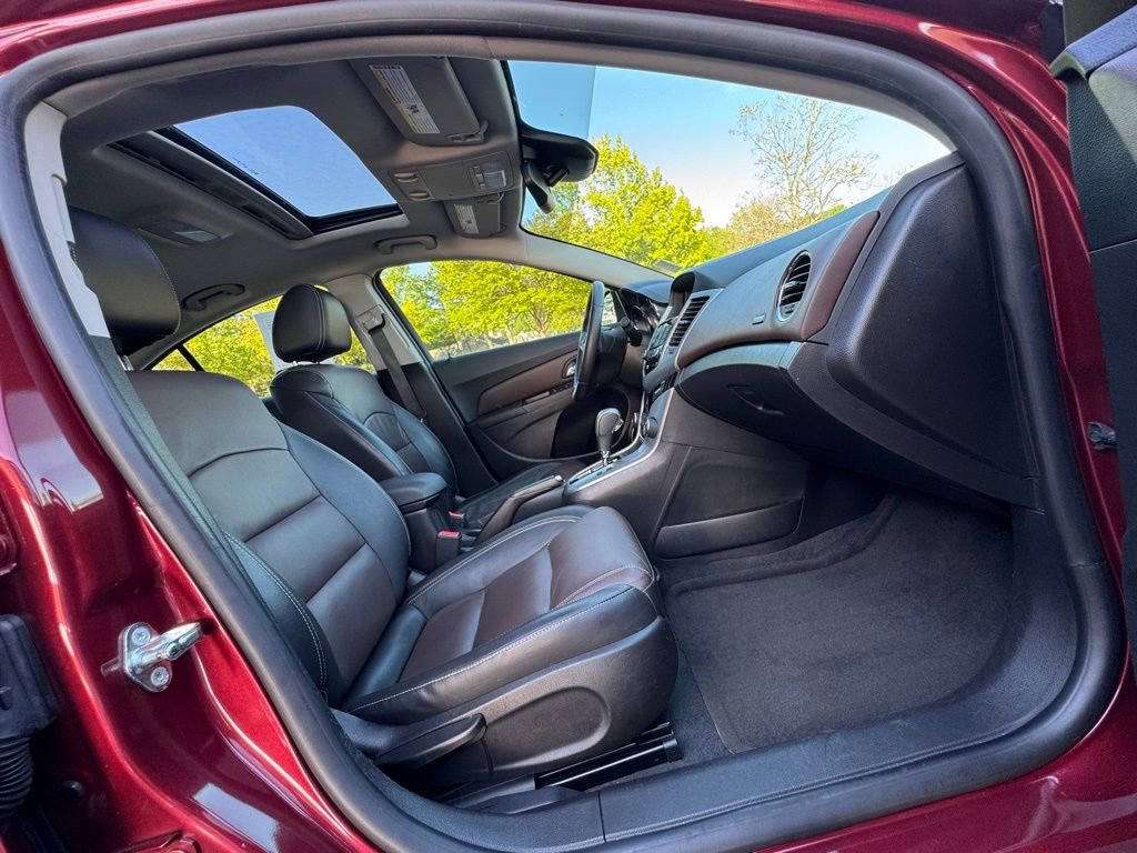 Used 2015 Chevrolet Cruze LTZ w/ Sun, Sound and Sport Package image 20