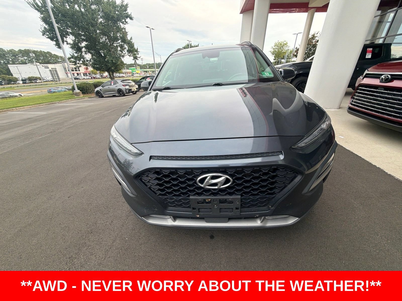 Used 2018 Hyundai Kona SEL w/ SEL Tech Package 02 AWD/4WD image 1
