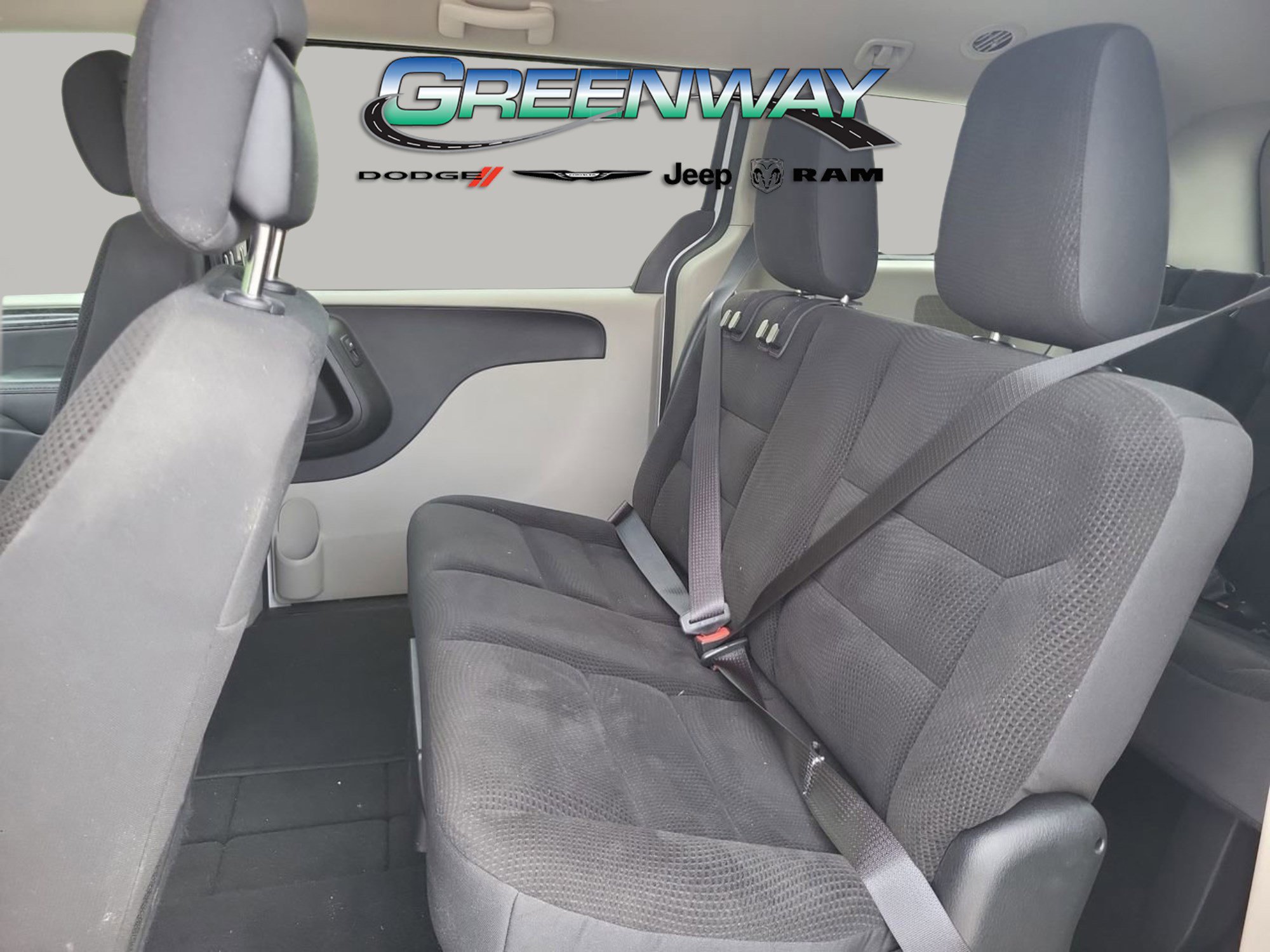 Used 2019 Dodge Grand Caravan SE FWD image 13