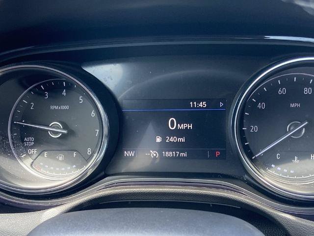 Used 2022 Buick Encore GX Select w/ Sport Touring Package FWD image 7