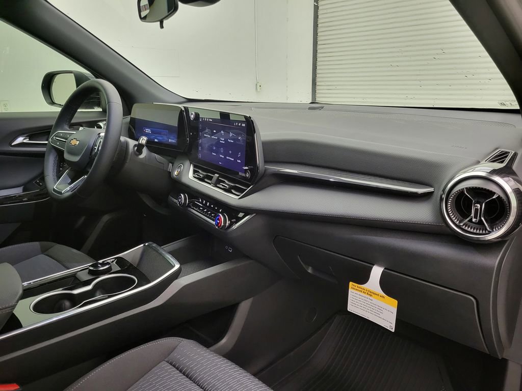 New 2026 Chevrolet Equinox LT w/ LPO, Floor Liner Package image 33