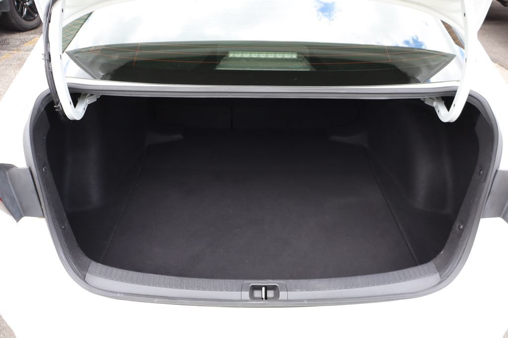 Used 2021 Toyota Corolla XSE FWD image 33