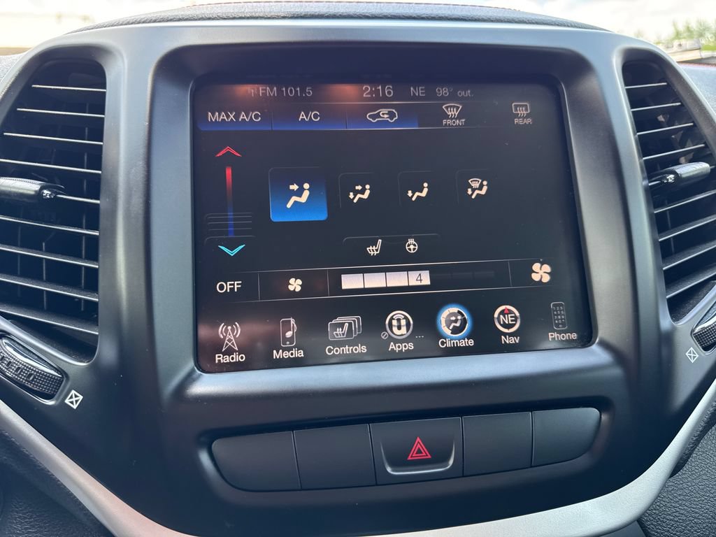 Used 2015 Jeep Cherokee Trailhawk w/ Leather Interior Group AWD/4WD image 24