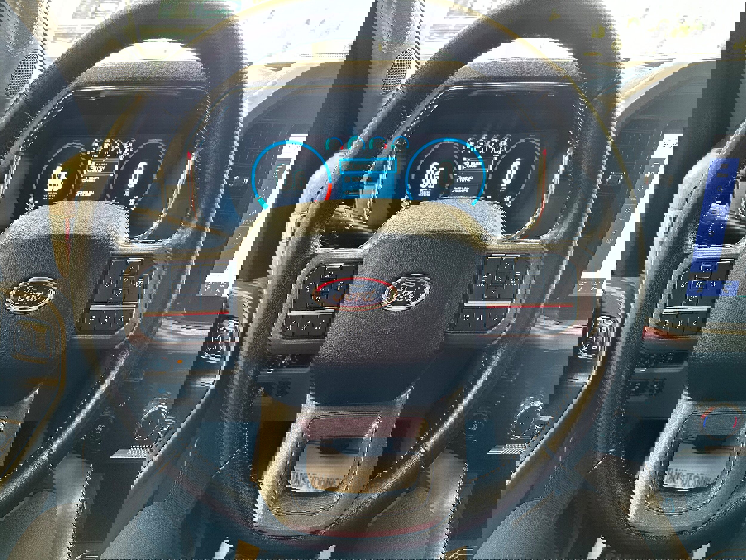 Used 2023 Ford F150 Lariat w/ Bed Utility Package image 20