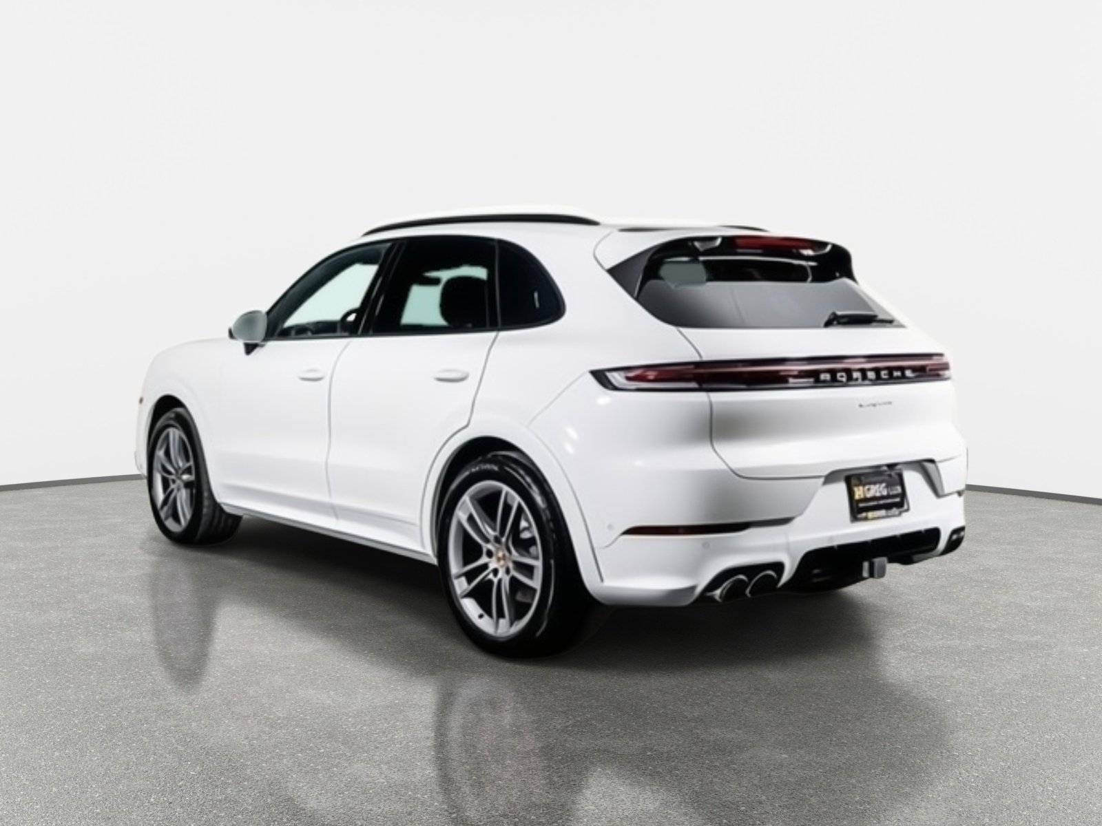 Used 2025 Porsche Cayenne image 12