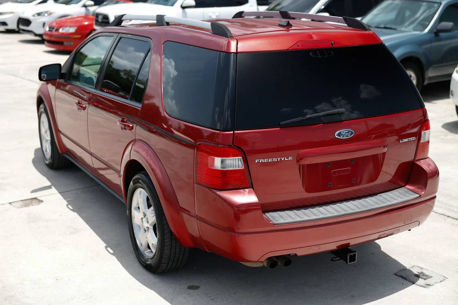 Used 2007 Ford Freestyle Limited FWD image 3