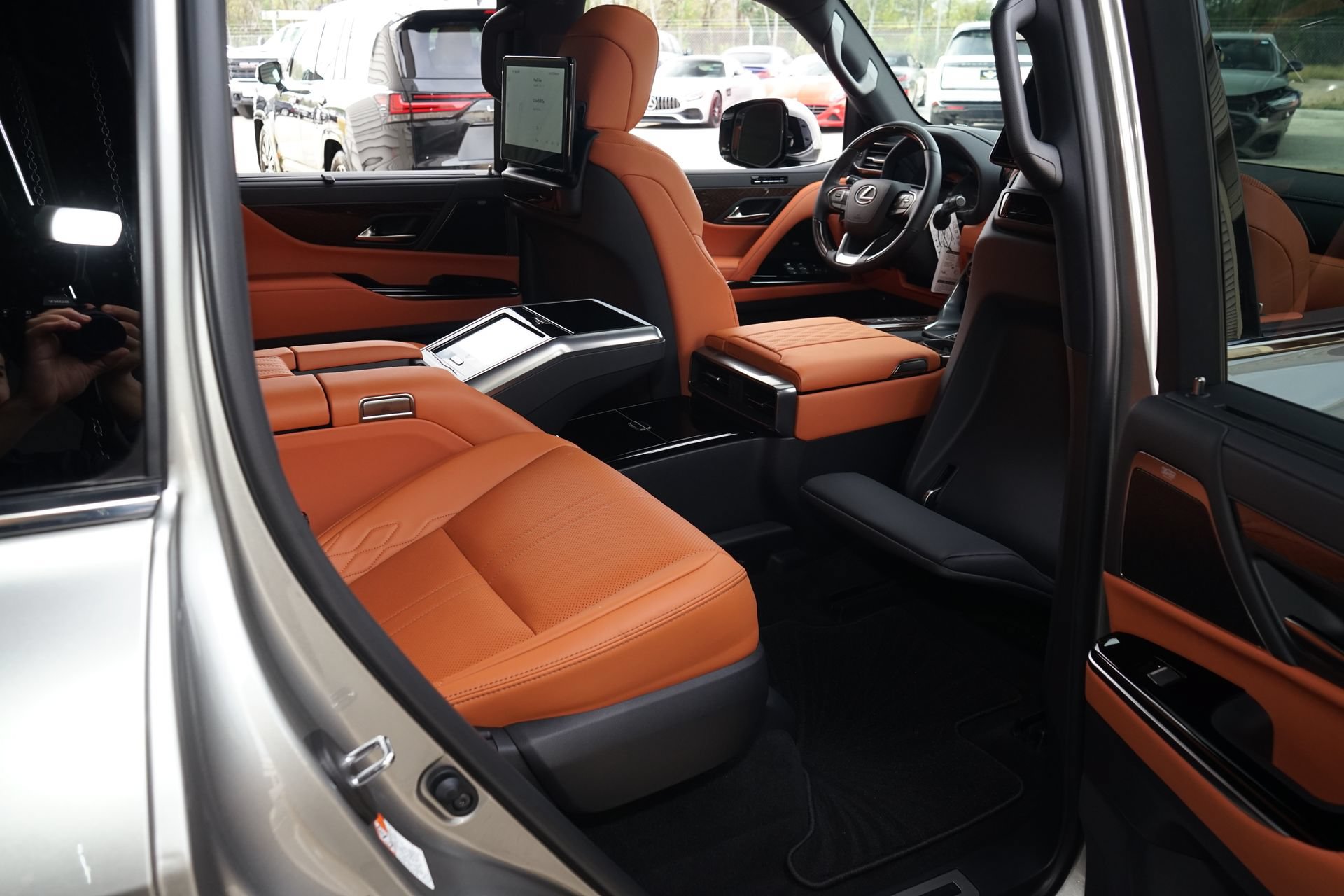 Used 2026 Lexus LX 700h Ultra Luxury w/ Accessory Package (Z1) AWD/4WD image 18