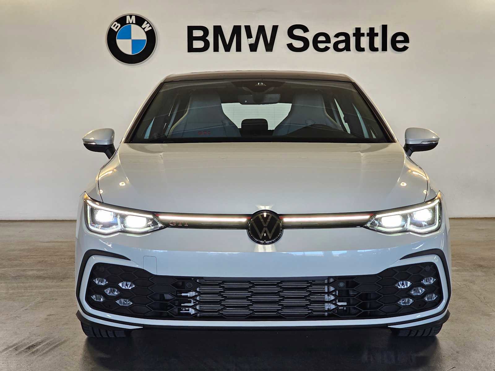 Used 2024 Volkswagen GTI SE FWD image 6