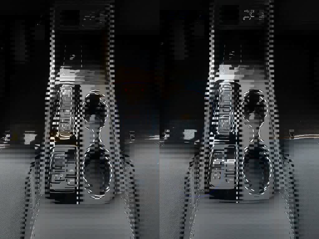 New 2025 Honda Pilot Touring image 24