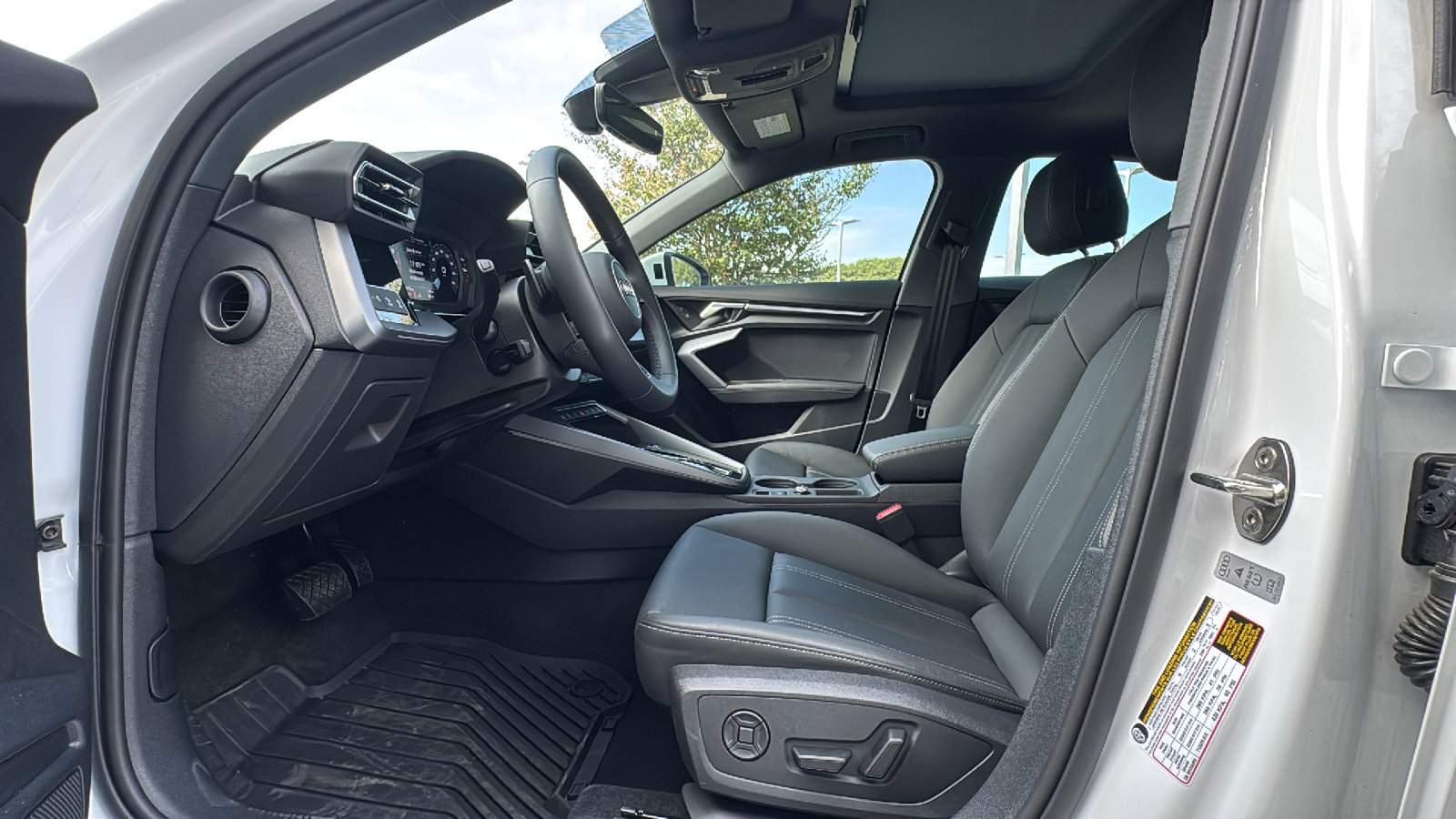 Used 2025 Audi A3 2.0T Premium image 9