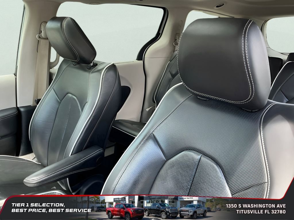 Used 2024 Chrysler Pacifica Limited image 18