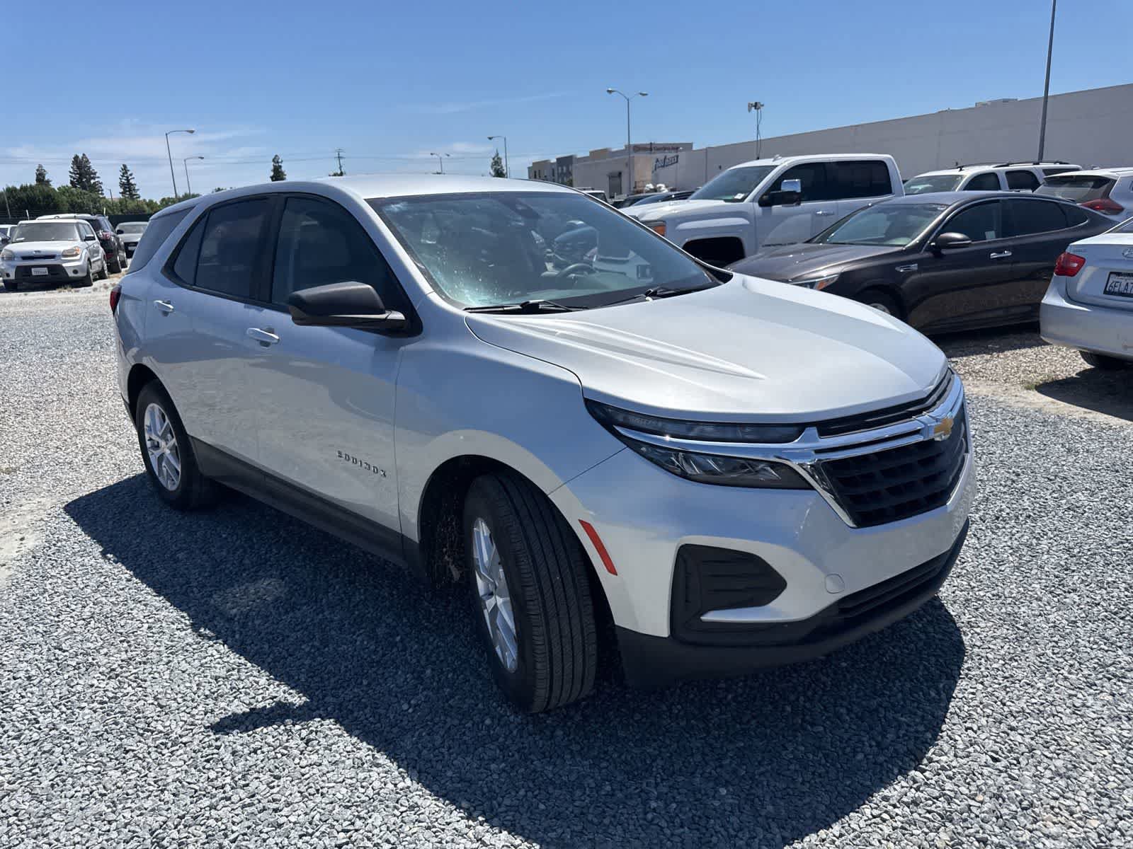 Used 2022 Chevrolet Equinox LS w/ LPO, Floor Liner Package AWD/4WD image 3