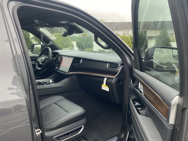 New 2024 Jeep Grand Wagoneer Series I w/ HD Trailer Tow Package image 27