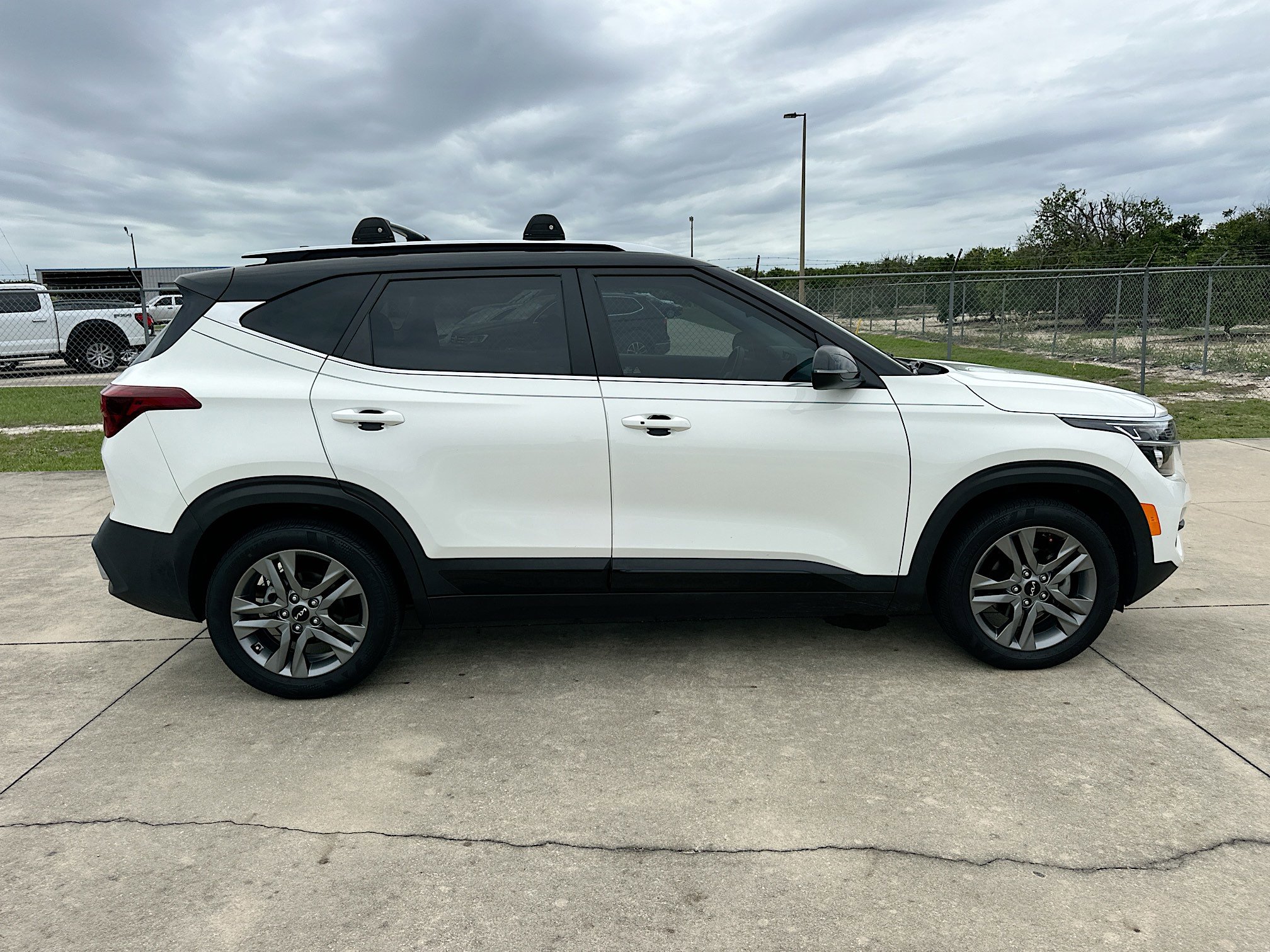 Used 2022 Kia Seltos S FWD image 8