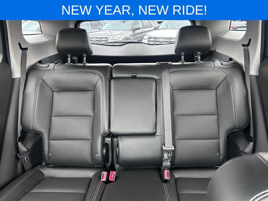 Used 2024 GMC Terrain SLT image 21