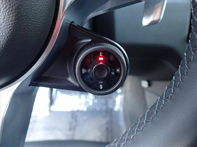 Used 2023 Porsche Cayenne Platinum Edition AWD/4WD image 17