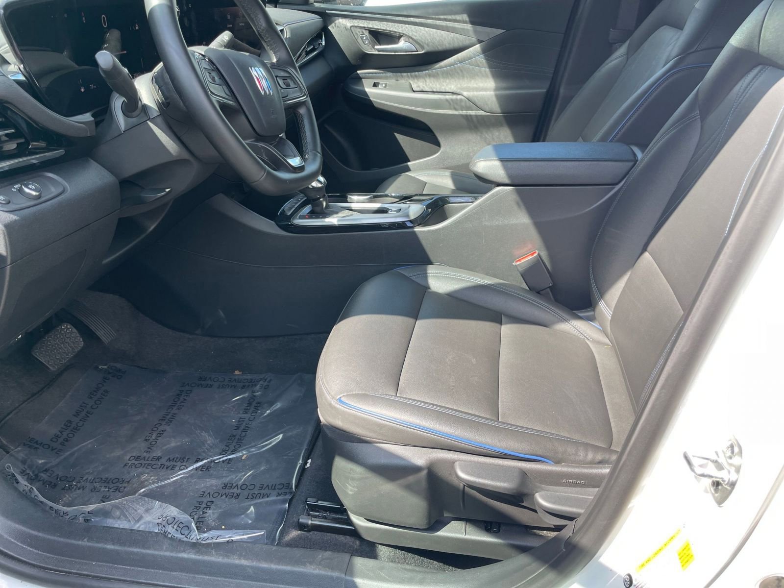 Used 2025 Buick Envista Sport Touring FWD image 24