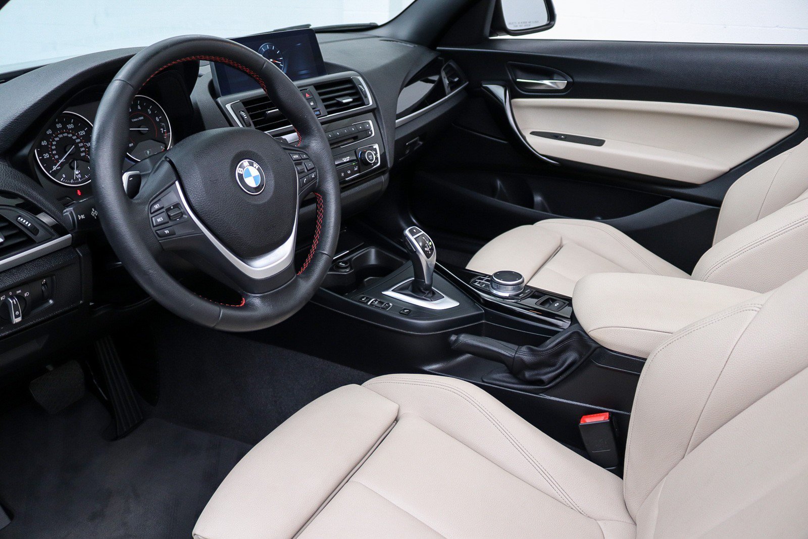 Used 2017 BMW 230i Convertible RWD image 29