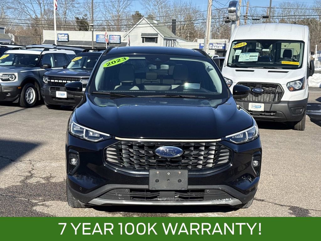 Used 2023 Ford Escape Platinum w/ Premium Technology Package image 10