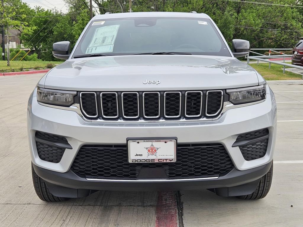New 2026 Jeep Grand Cherokee Laredo AWD/4WD image 5