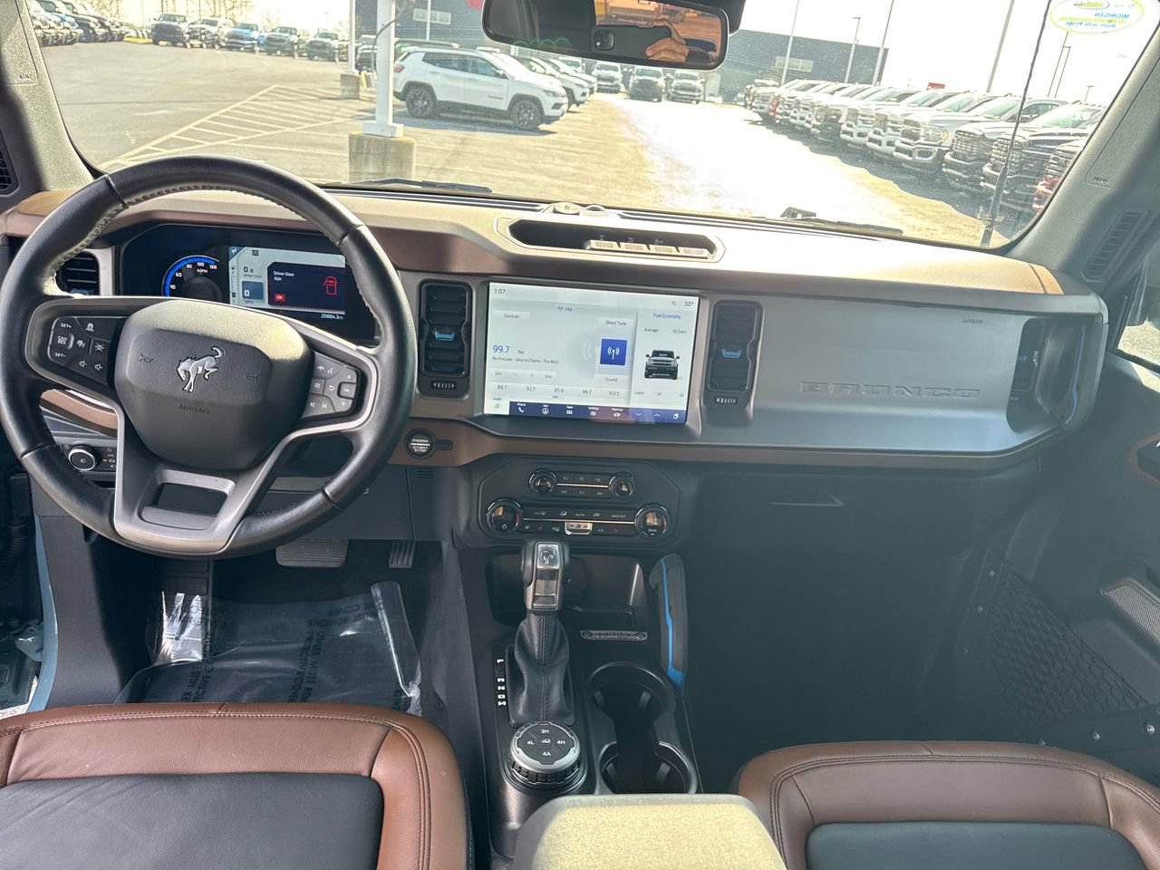 Used 2023 Ford Bronco Outer Banks image 16