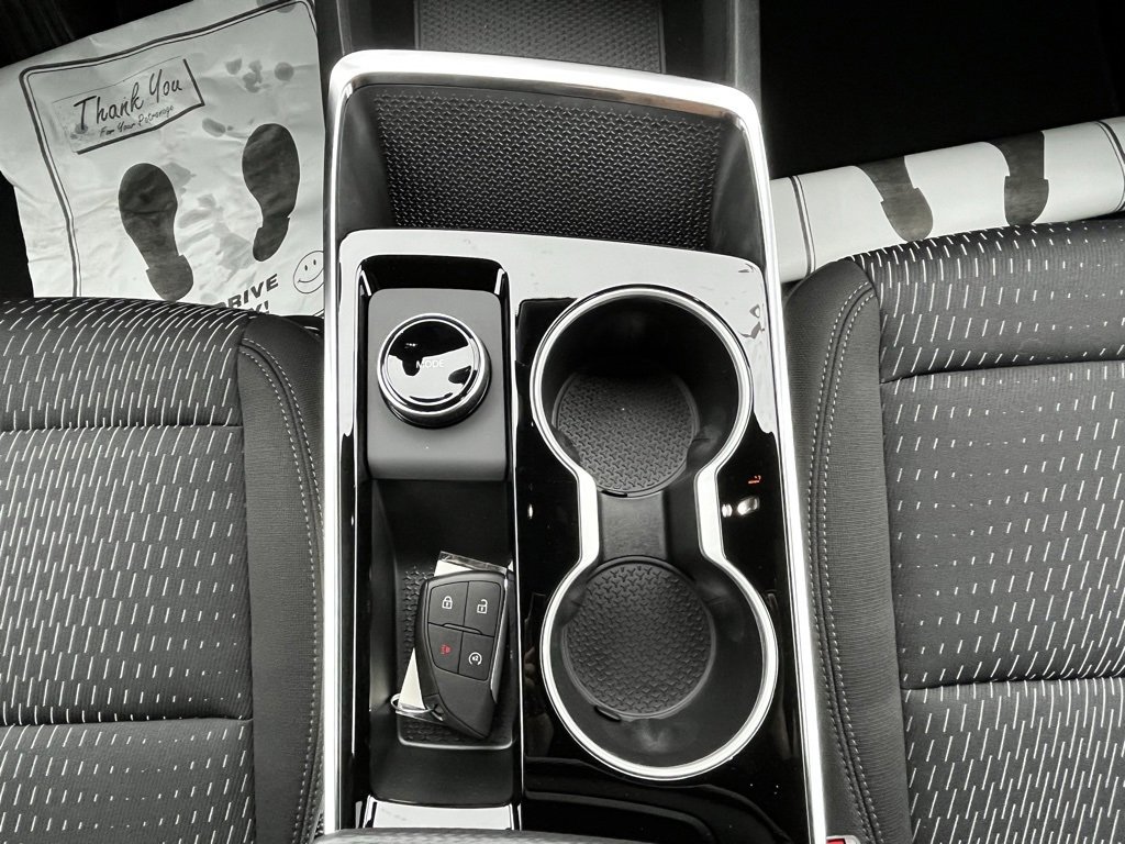 New 2026 Chevrolet Equinox LT image 9