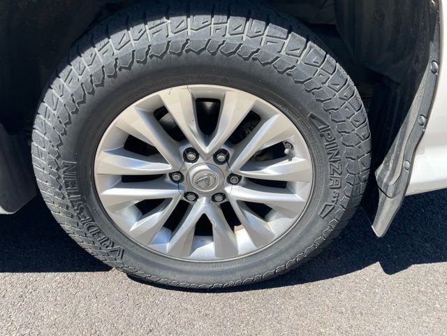 Used 2017 Lexus GX 460 Premium w/ Premium Package AWD/4WD image 16