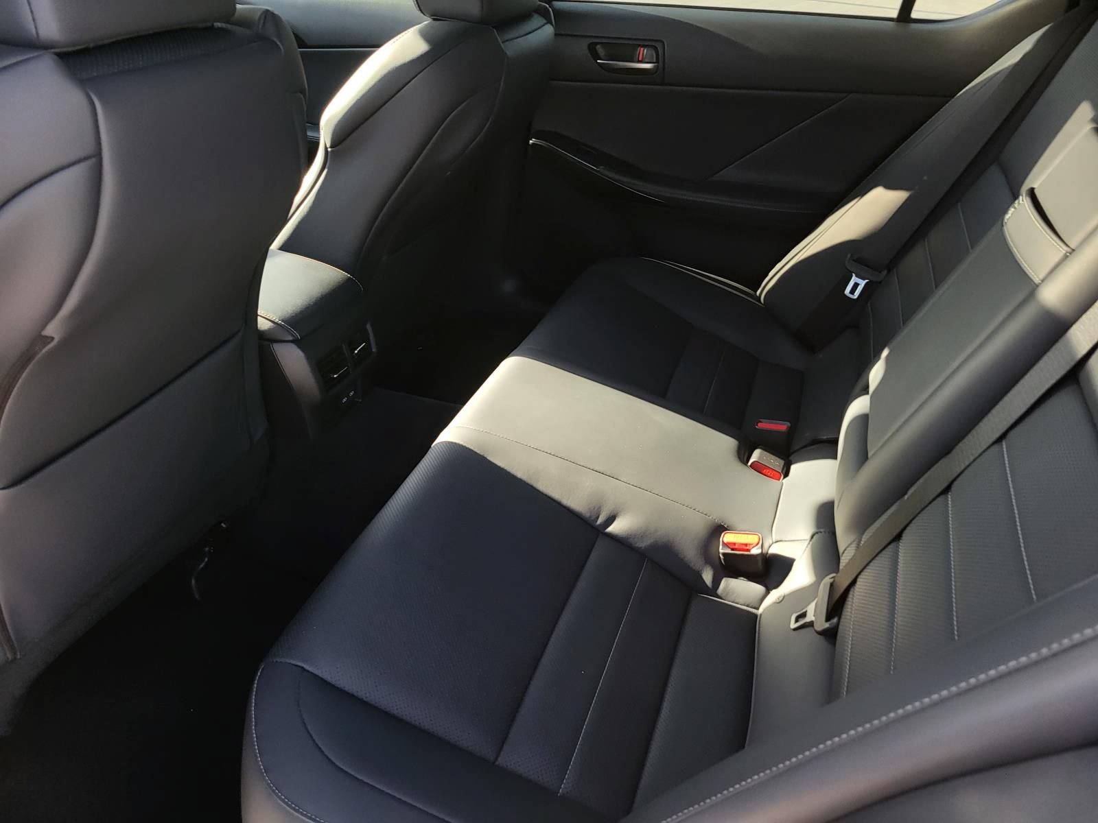 Used 2026 Lexus IS 350 F Sport w/ Accessory Package Z1 RWD image 11