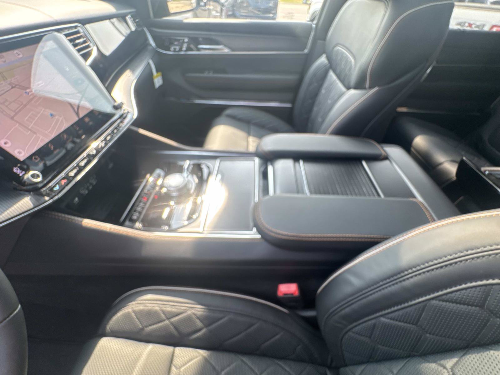 New 2026 Jeep Grand Wagoneer Summit AWD/4WD image 26