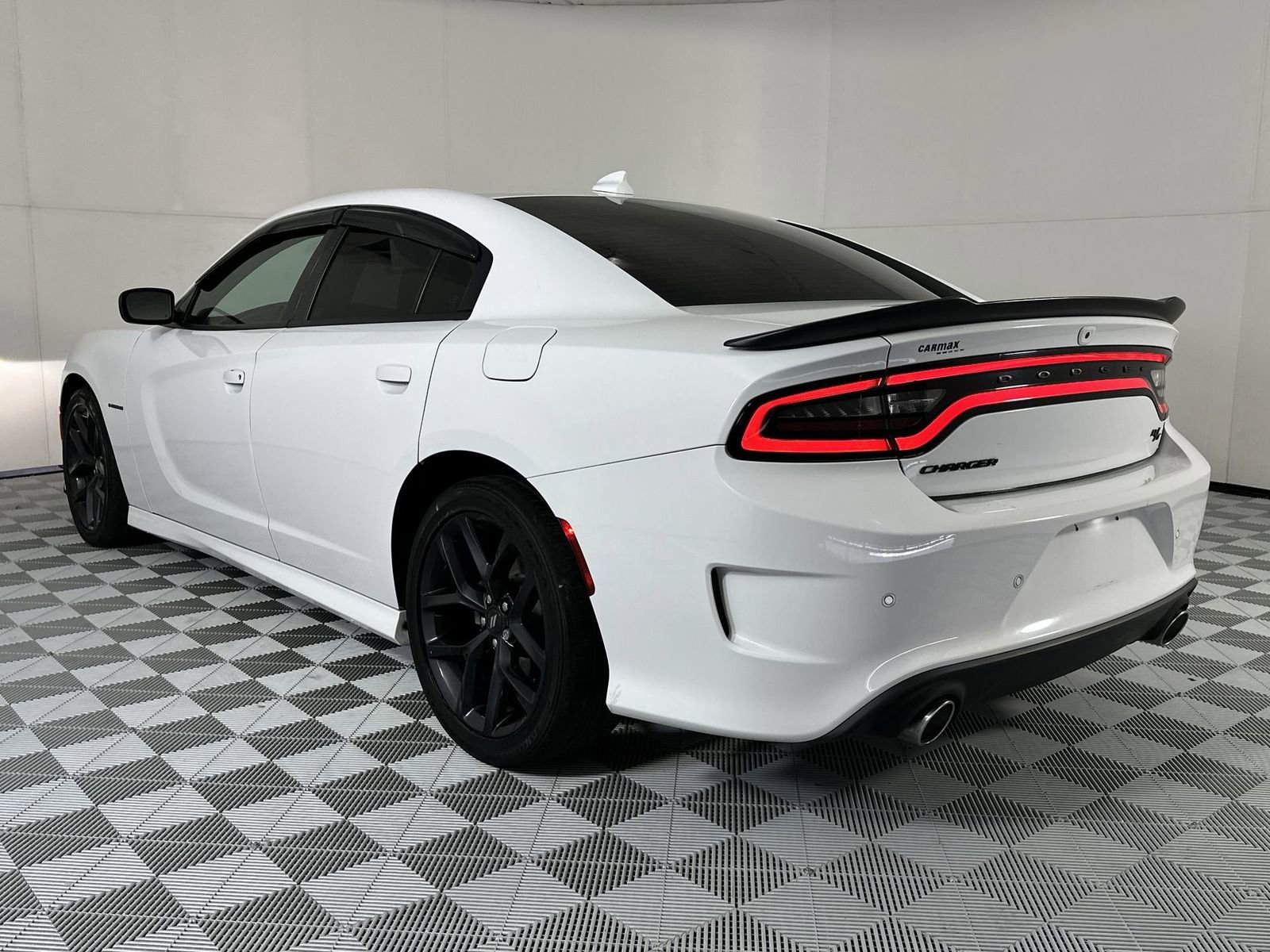 Used 2022 Dodge Charger R/T w/ Plus Group RWD image 6