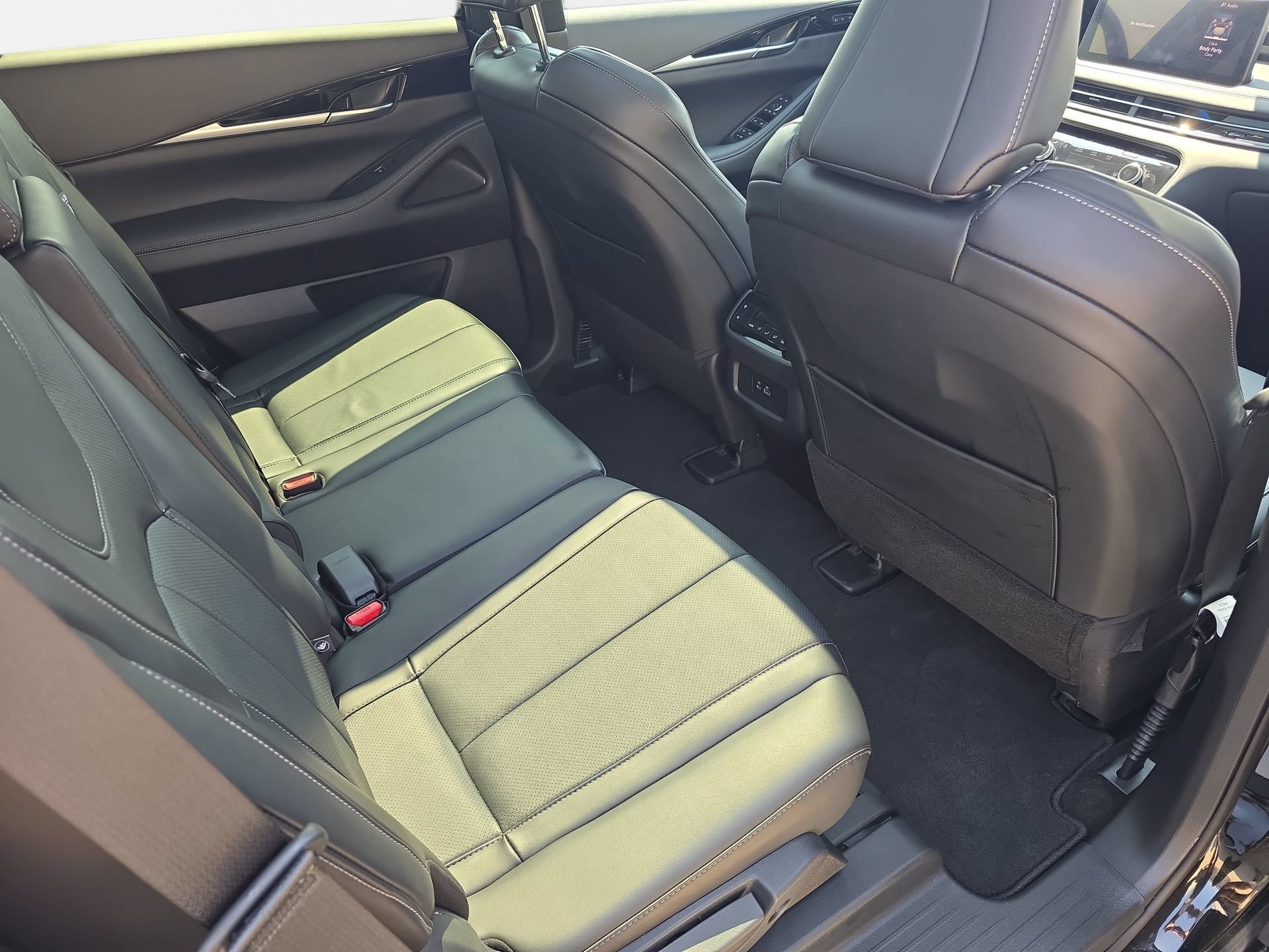 Certified 2025 INFINITI QX60 Pure AWD/4WD image 11