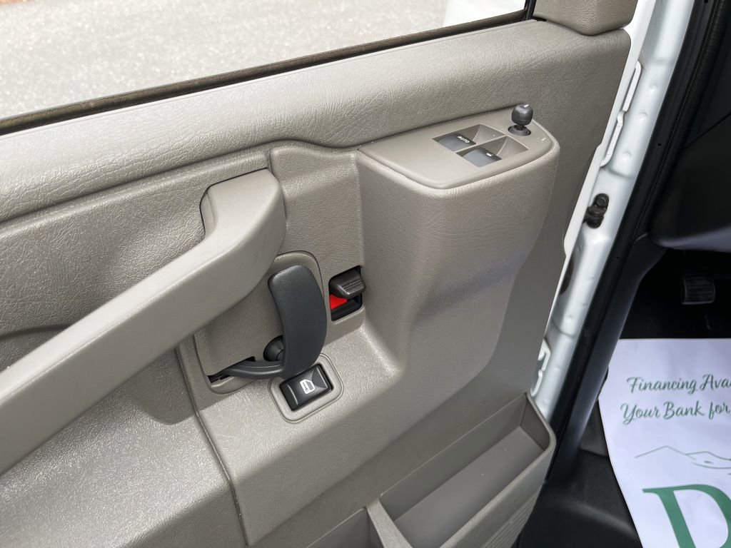 Used 2024 Chevrolet Express 2500 w/ Driver Convenience Package image 17