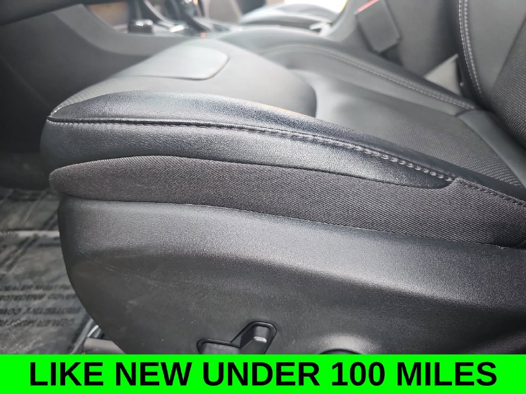 Used 2023 Jeep Cherokee Altitude Lux AWD/4WD image 29