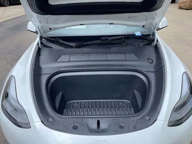 Used 2023 Tesla Model Y Performance AWD/4WD image 29
