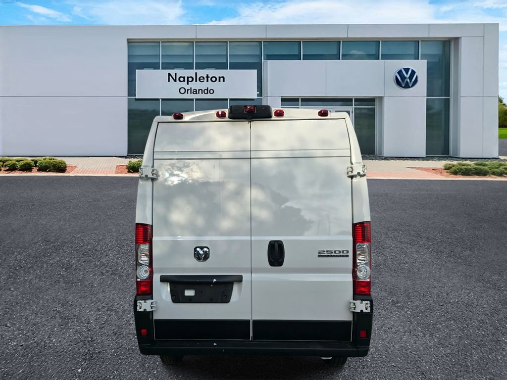 Used 2024 RAM ProMaster 2500 w/ Convenience Group image 6