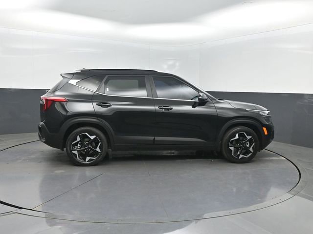 Used 2025 Kia Seltos EX FWD image 30