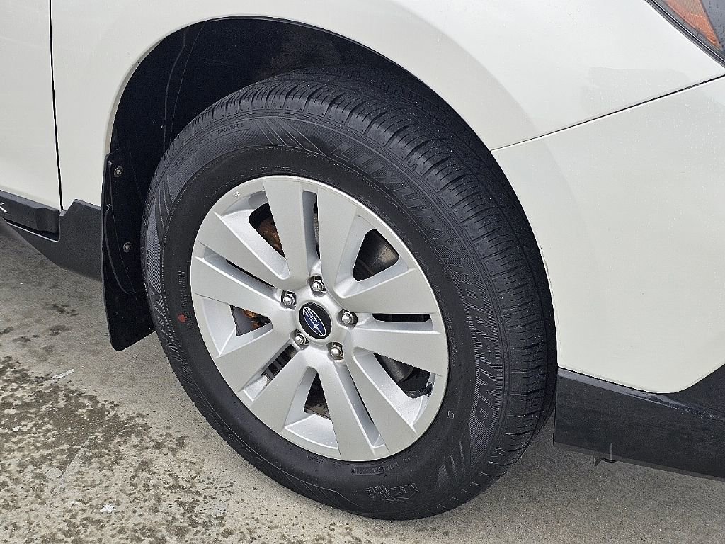 Used 2018 Subaru Outback 2.5i Premium image 8
