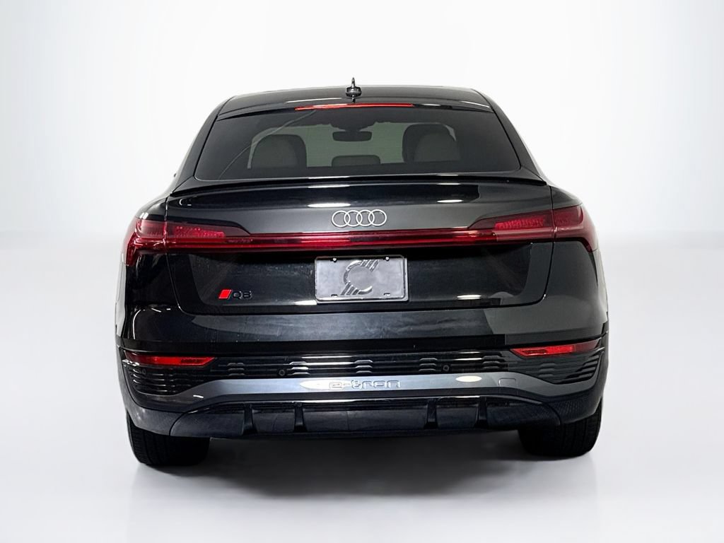 Used 2024 Audi Q8 e-tron Premium Plus w/ Premium Plus Package AWD/4WD image 4