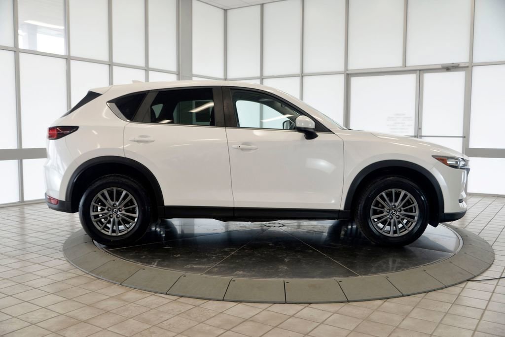 Used 2017 MAZDA CX-5 Touring image 9