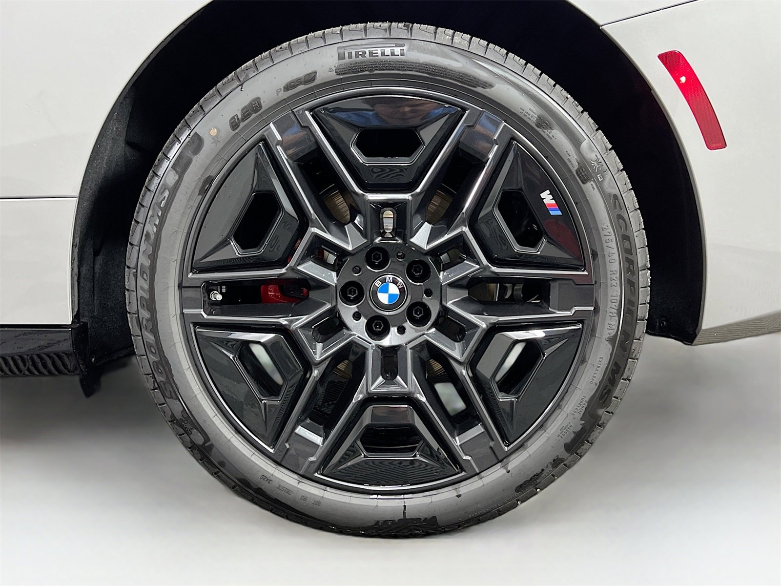 New 2026 BMW iX xDrive60 w/ M Sport Package image 34